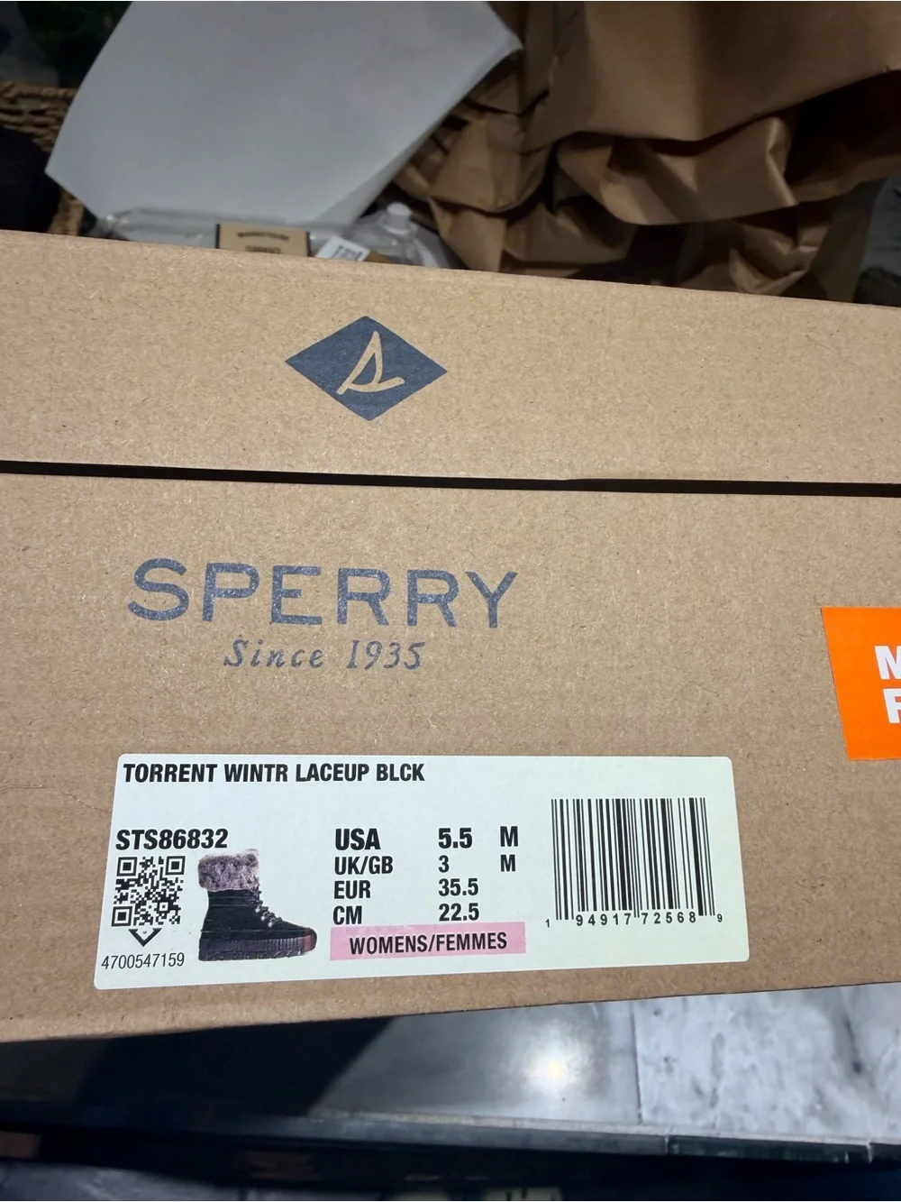Sperry torrent winter laceup black